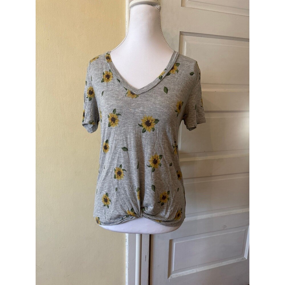 tshirt tee short sleeve vneck gray sunflowers floral knot cotton romantic nwot
